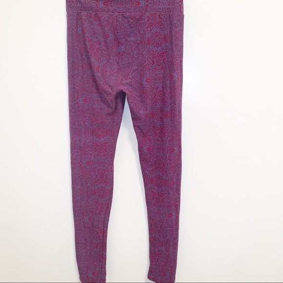 LuLaRoe Strawberry & Blue leggings- -OS EUC - Picture 5 of 7